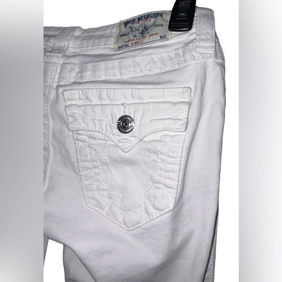 🔥TRUE RELIGION!! DESIGNER WHITE DENIM JEANS WITH BLUE DETAILING!! 🔥 - Picture 11 of 15